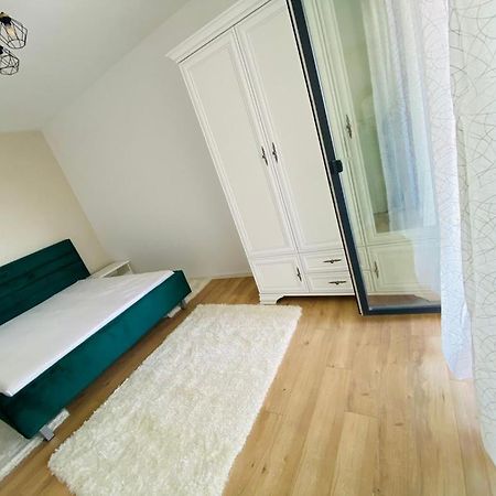 Dreamhill1 Appartement Oradea Buitenkant foto